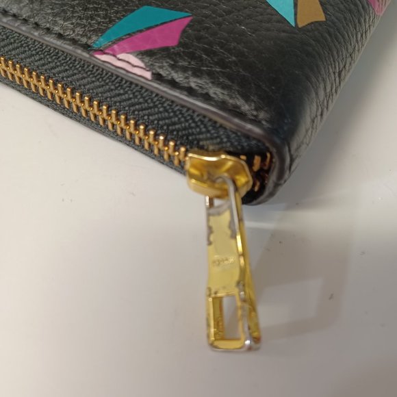 Fossil Leaf Print Wallet - Picture 8 of 15